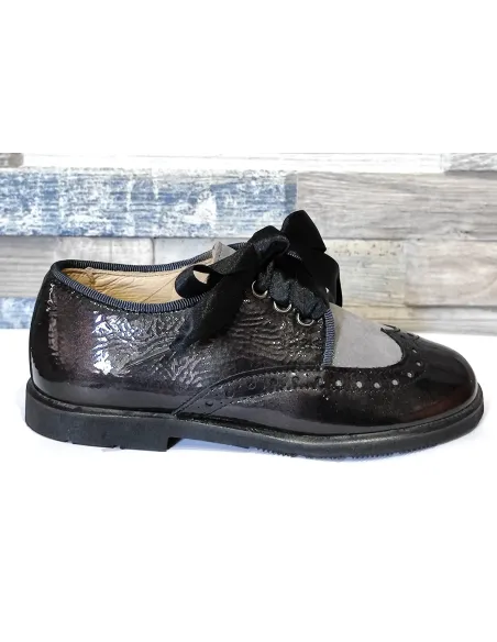 Charol bronx crispado latón